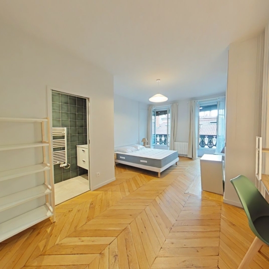  Annonces NEUVILLE : Appartement | LYON (69001) | 133 m2 | 2 600 € 