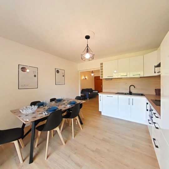  Annonces NEUVILLE : Appartement | TASSIN-LA-DEMI-LUNE (69160) | 54 m2 | 1 350 € 