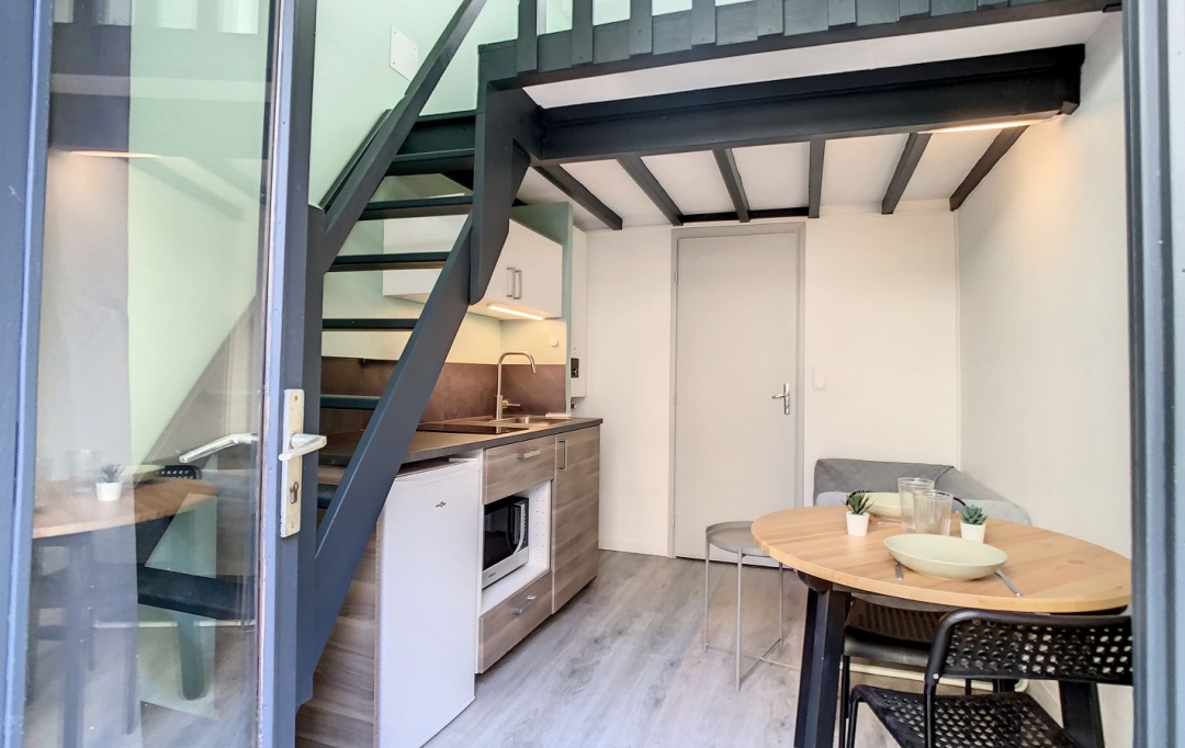 Annonces NEUVILLE : Appartement | VILLEURBANNE (69100) | 21 m2 | 454 € 