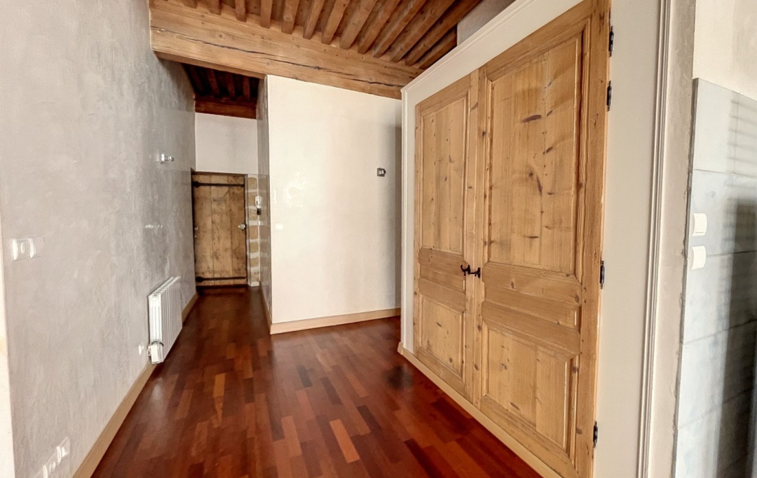 Annonces NEUVILLE : Appartement | LYON (69002) | 69 m2 | 1 157 € 