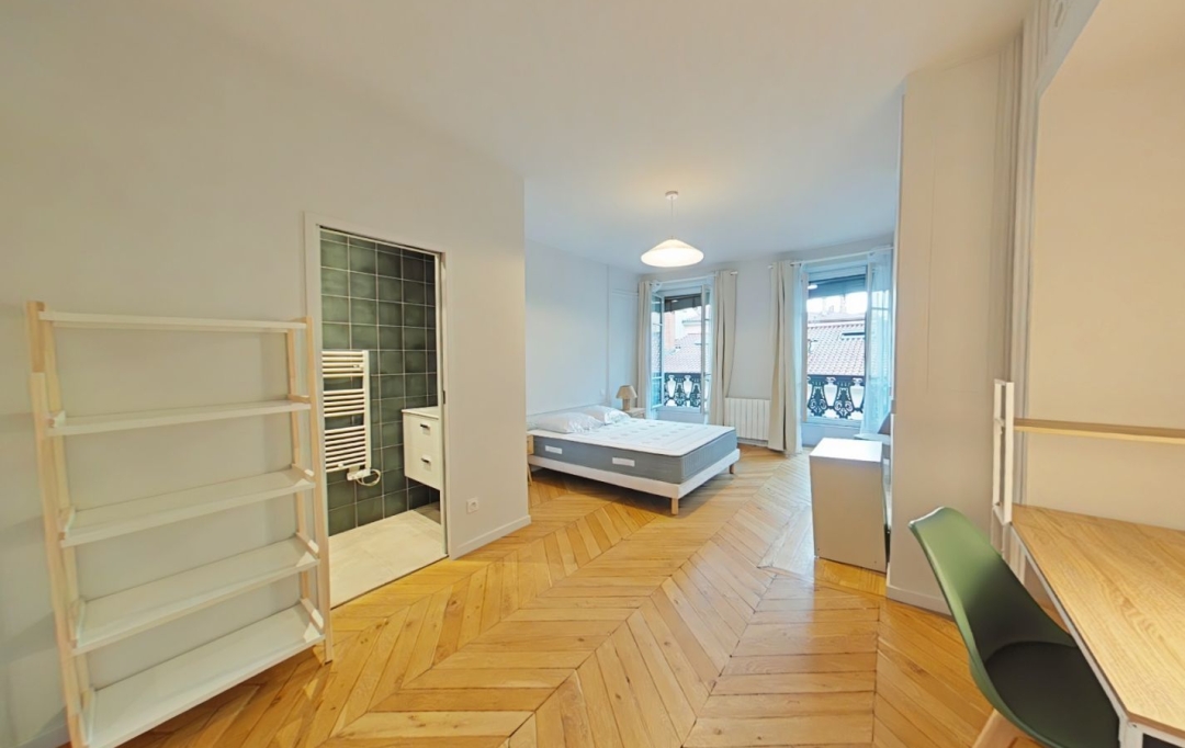 Annonces NEUVILLE : Appartement | LYON (69001) | 133 m2 | 2 600 € 