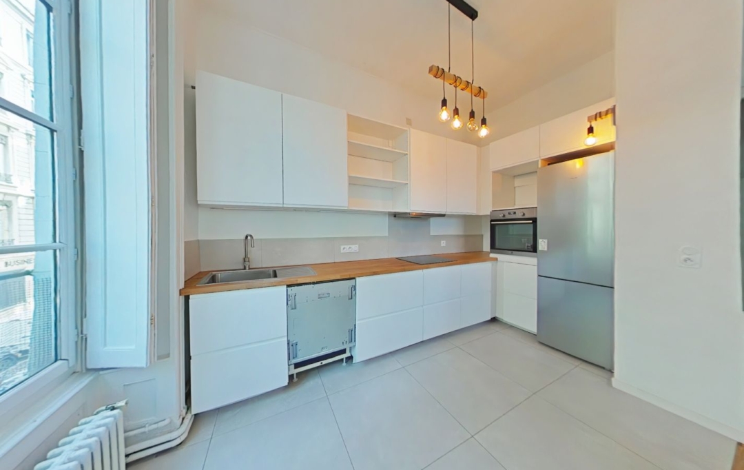 Annonces NEUVILLE : Appartement | LYON (69002) | 120 m2 | 1 800 € 