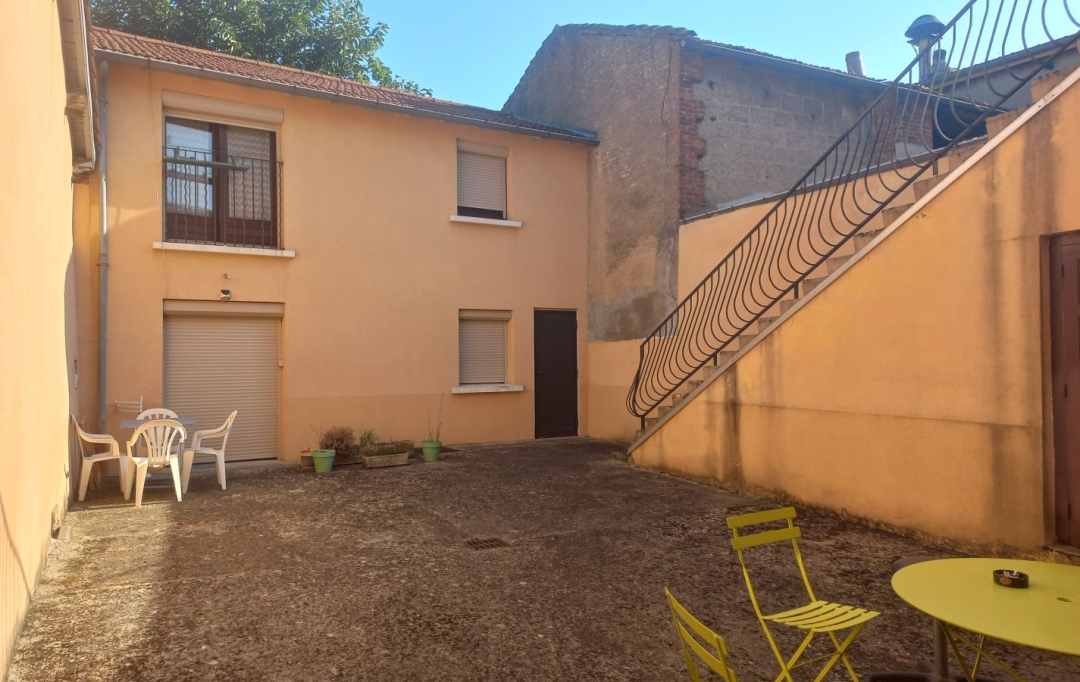 Annonces NEUVILLE : Immeuble | LA TOUR-DE-SALVAGNY (69890) | 162 m2 | 621 000 € 